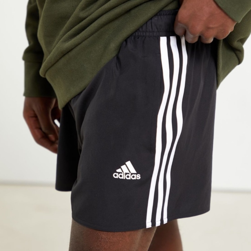 Adidas Lightweight 3-Stripe CLX Short